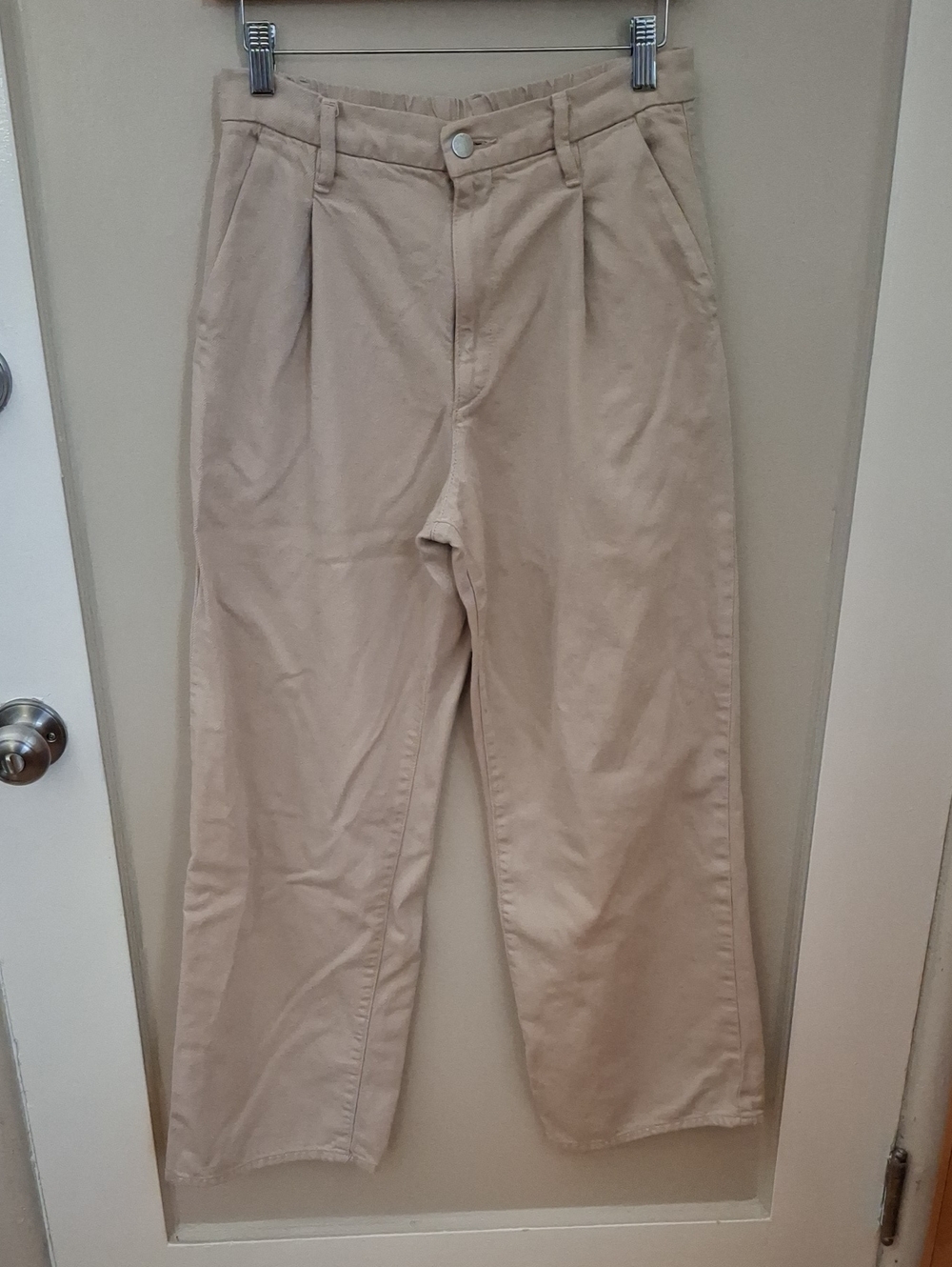 Uniqlo Tan Front Pleated Wide-Leg Pants_1